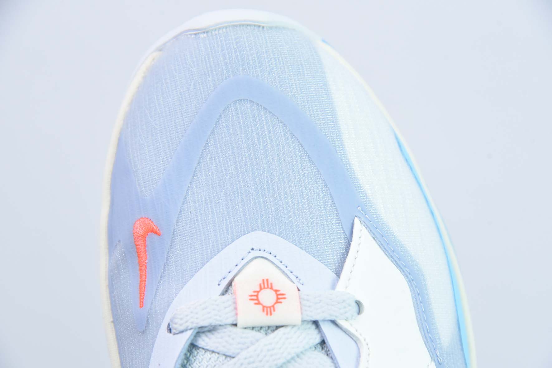 DCF54137549B KYRIE LOW 5 欧文低帮5代