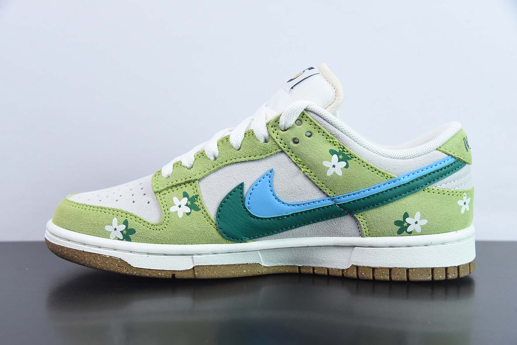 SB Dunk Low SE"85 扣篮系列低帮休闲运动滑板板鞋“花朵苹果绿浅灰深绿蓝双钩” 货号:DO9457-125