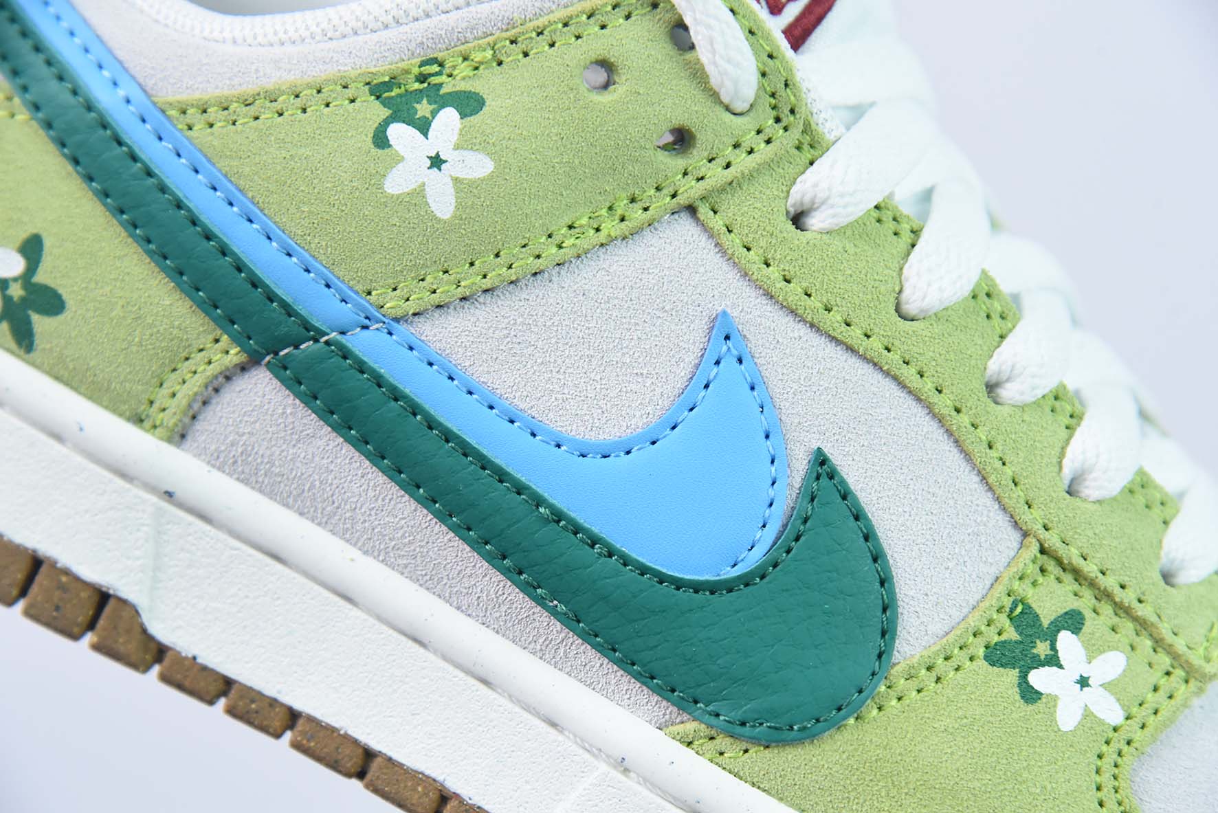 SB Dunk Low SE"85 扣篮系列低帮休闲运动滑板板鞋“花朵苹果绿浅灰深绿蓝双钩” 货号:DO9457-125