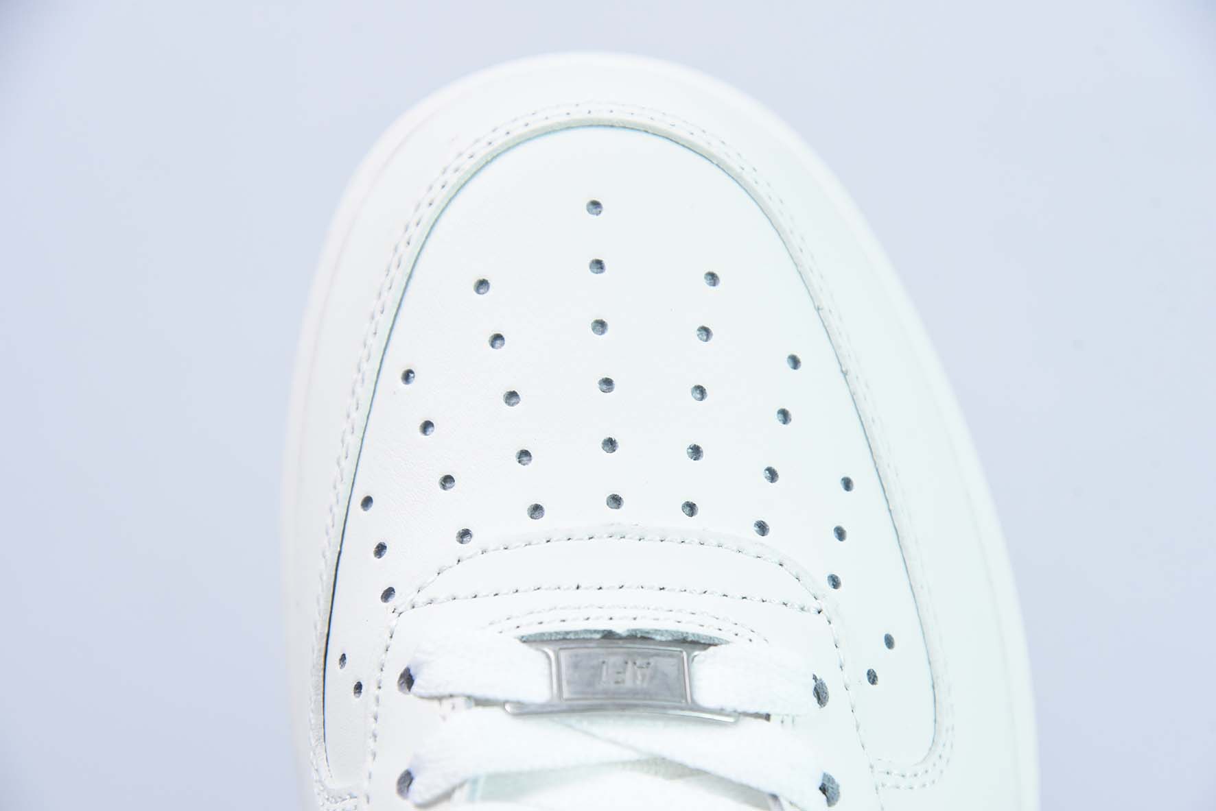 Nike Air Force 1 Low '07 “奶奶灰”空军一号低帮休闲板鞋 货号:DB3301-022