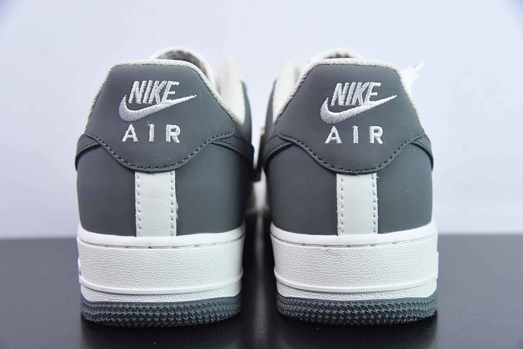 Nike Air Force 1 Low '07 “奶奶灰”空军一号低帮休闲板鞋 货号:DB3301-022