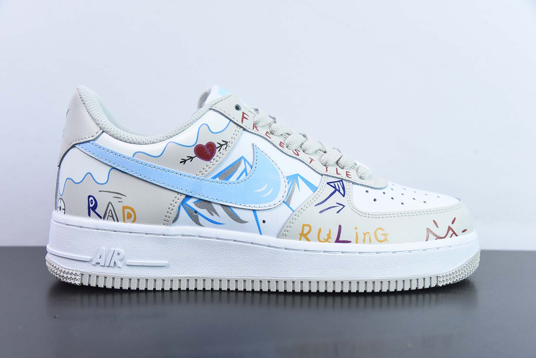 Nike Air Force 1 Low’07 雪山 配色 空军一号低帮休闲板鞋 货号:CW2288-219