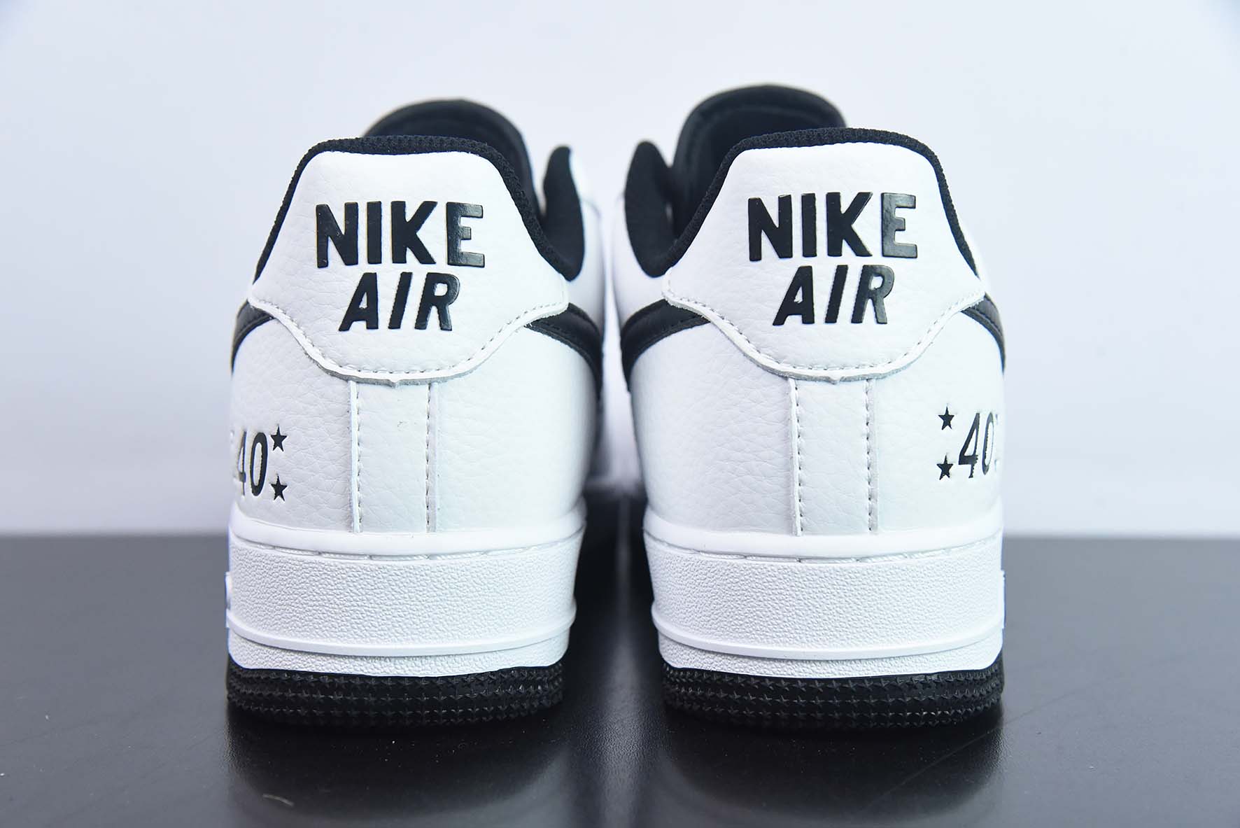 Nike Air Force 1 Low 07 40周年限定低帮运动鞋 货号：MN5263-127