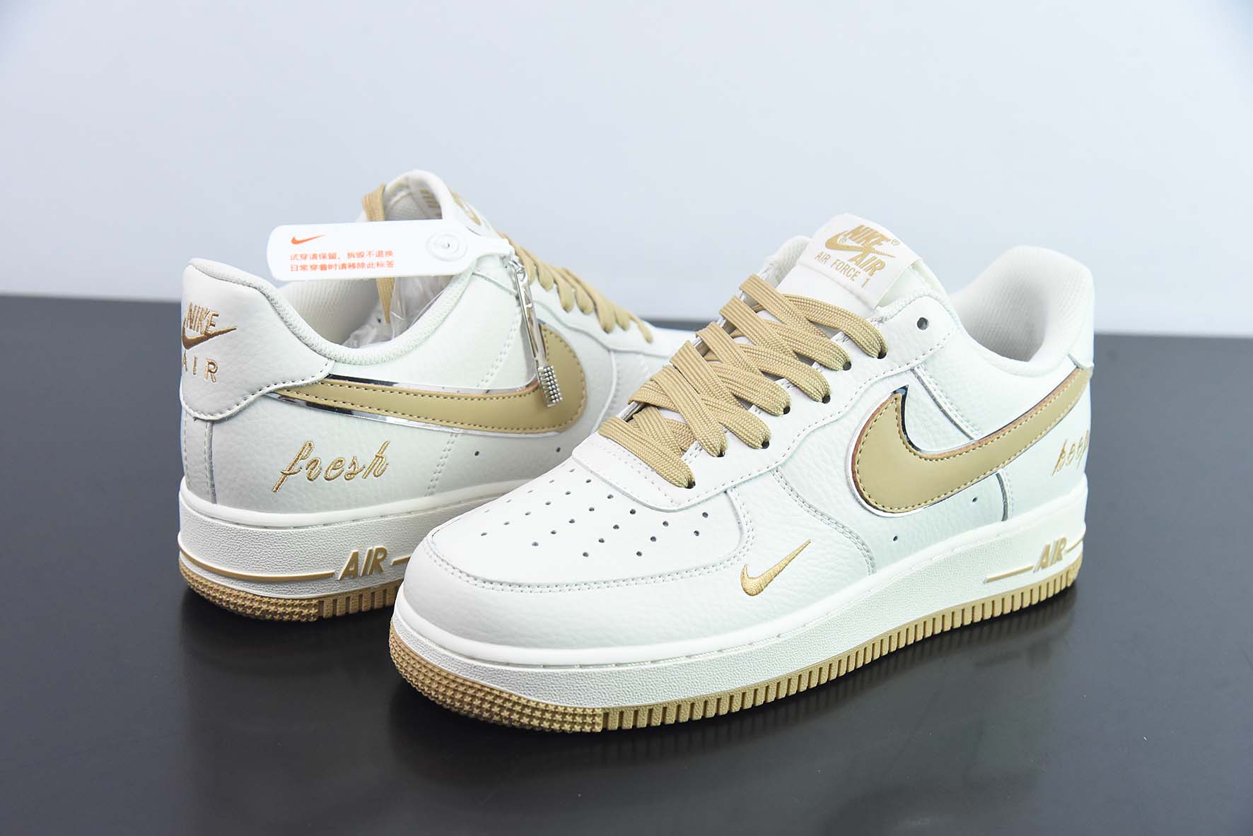 Nike Air Force 1 Low '07 “Keep Fresh”卡其银小勾低帮空军一号低帮运动鞋 货号:BM1996-055