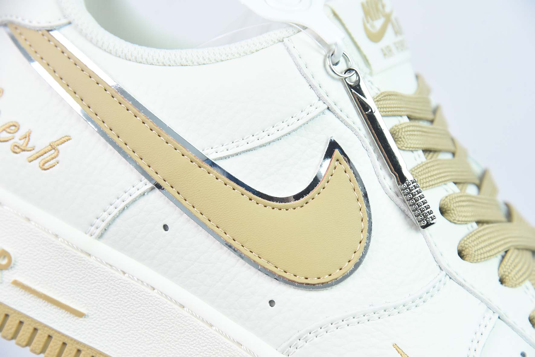 Nike Air Force 1 Low '07 “Keep Fresh”卡其银小勾低帮空军一号低帮运动鞋 货号:BM1996-055