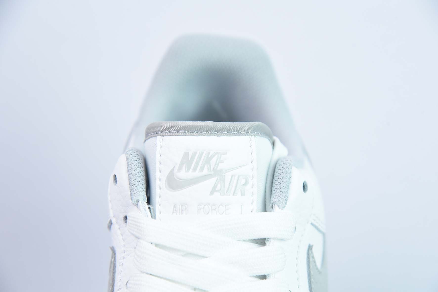 Air Force 1'07"40th Anniversary/White Grey"空军一号“40周年版白灰小钩”货号:MN5263-121
