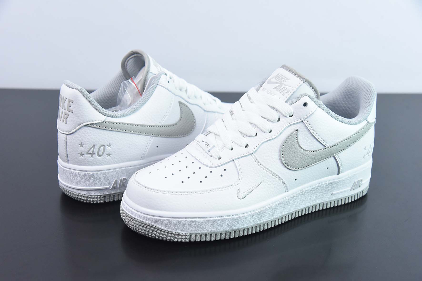 Air Force 1'07"40th Anniversary/White Grey"空军一号“40周年版白灰小钩”货号:MN5263-121