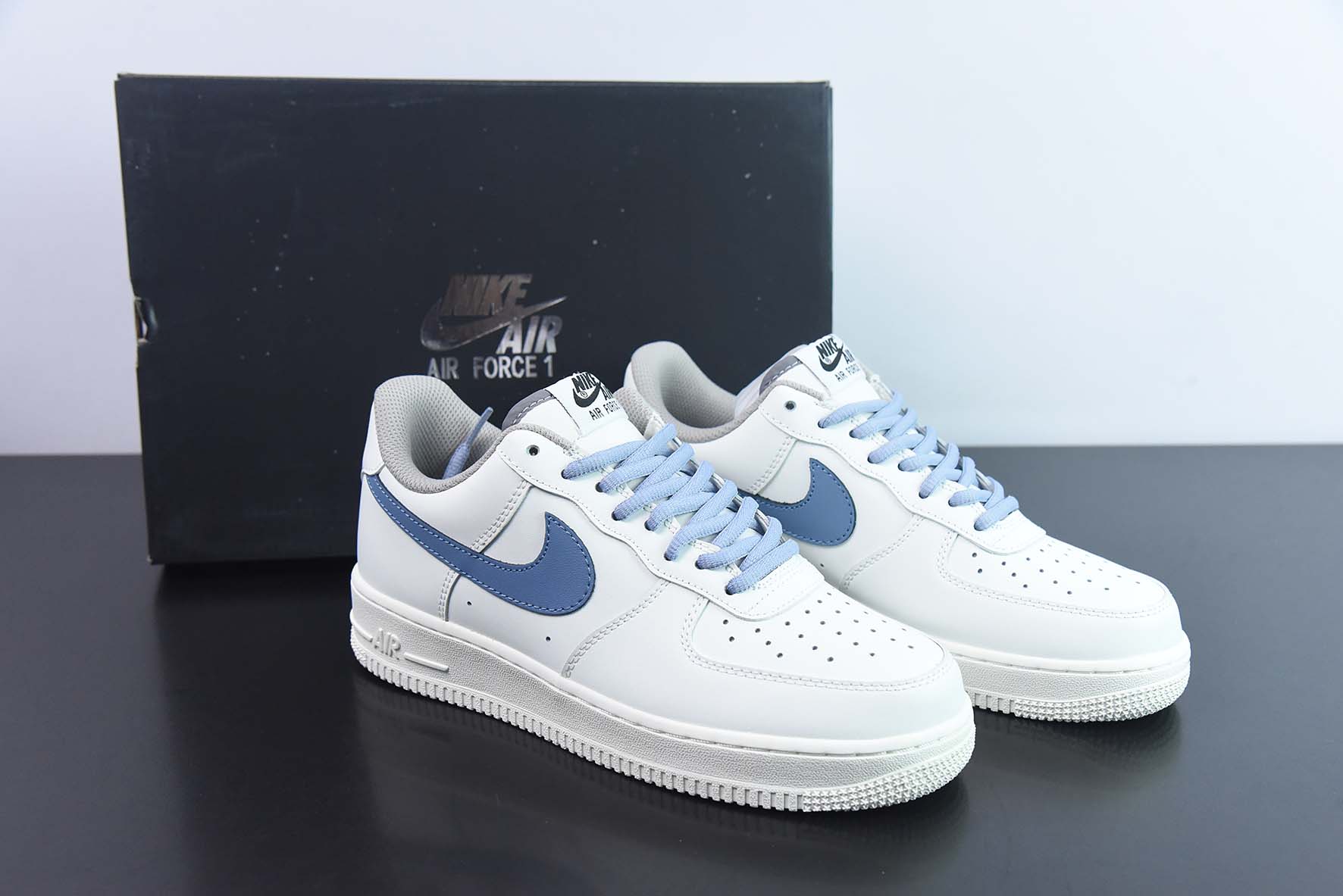 Nike Air Force 1 Low ’07 雾霾蓝 空军一号低帮 货号：CQ5059-108