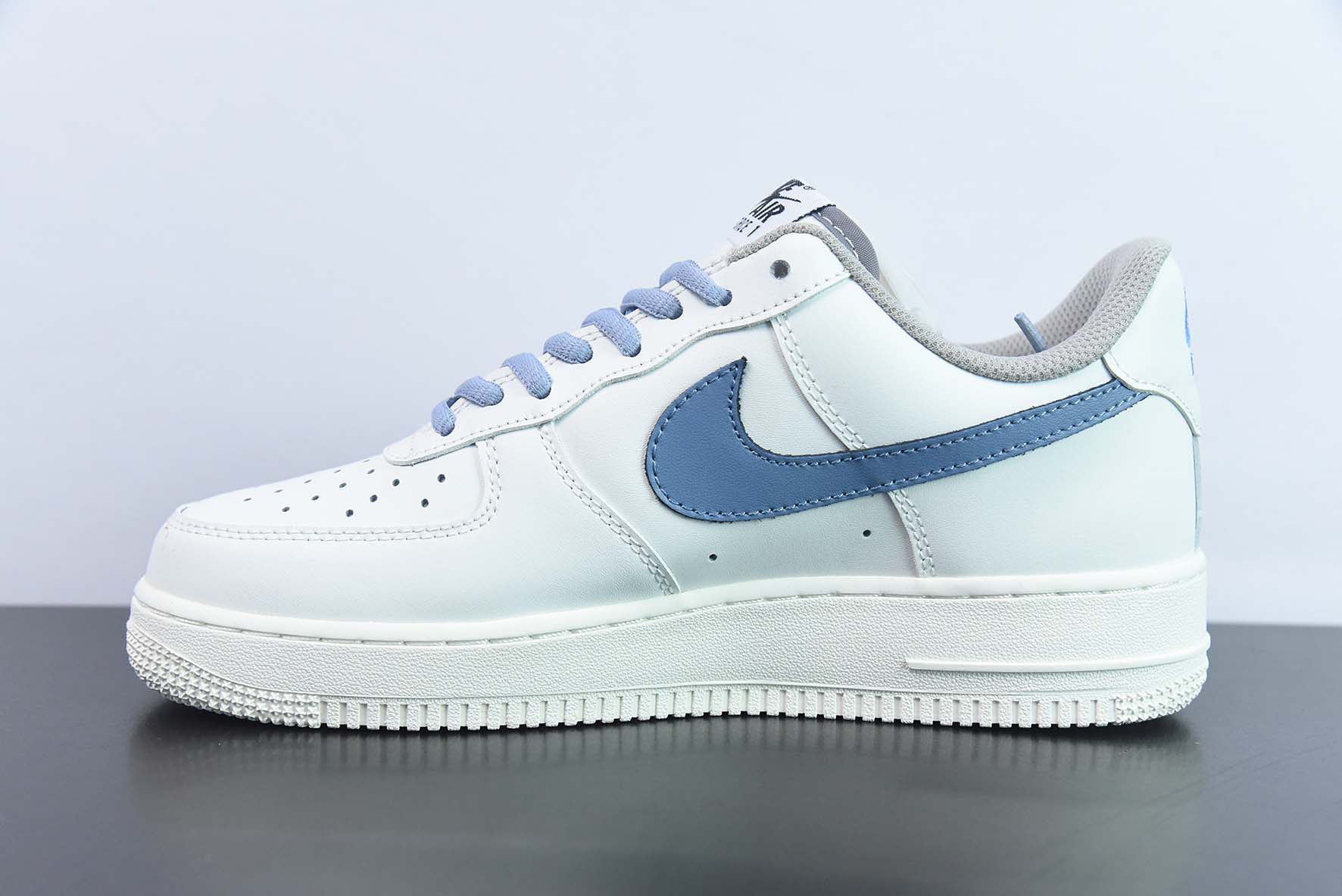 Nike Air Force 1 Low ’07 雾霾蓝 空军一号低帮 货号：CQ5059-108