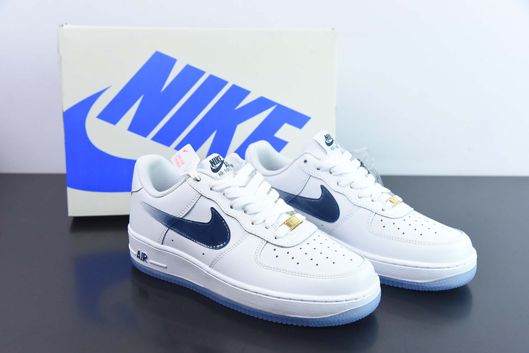 Nike By You Air Force 1'07 Low Retro SP 空军一号“皮革白深蓝渐变钩子”低帮运动鞋 CO3363-366