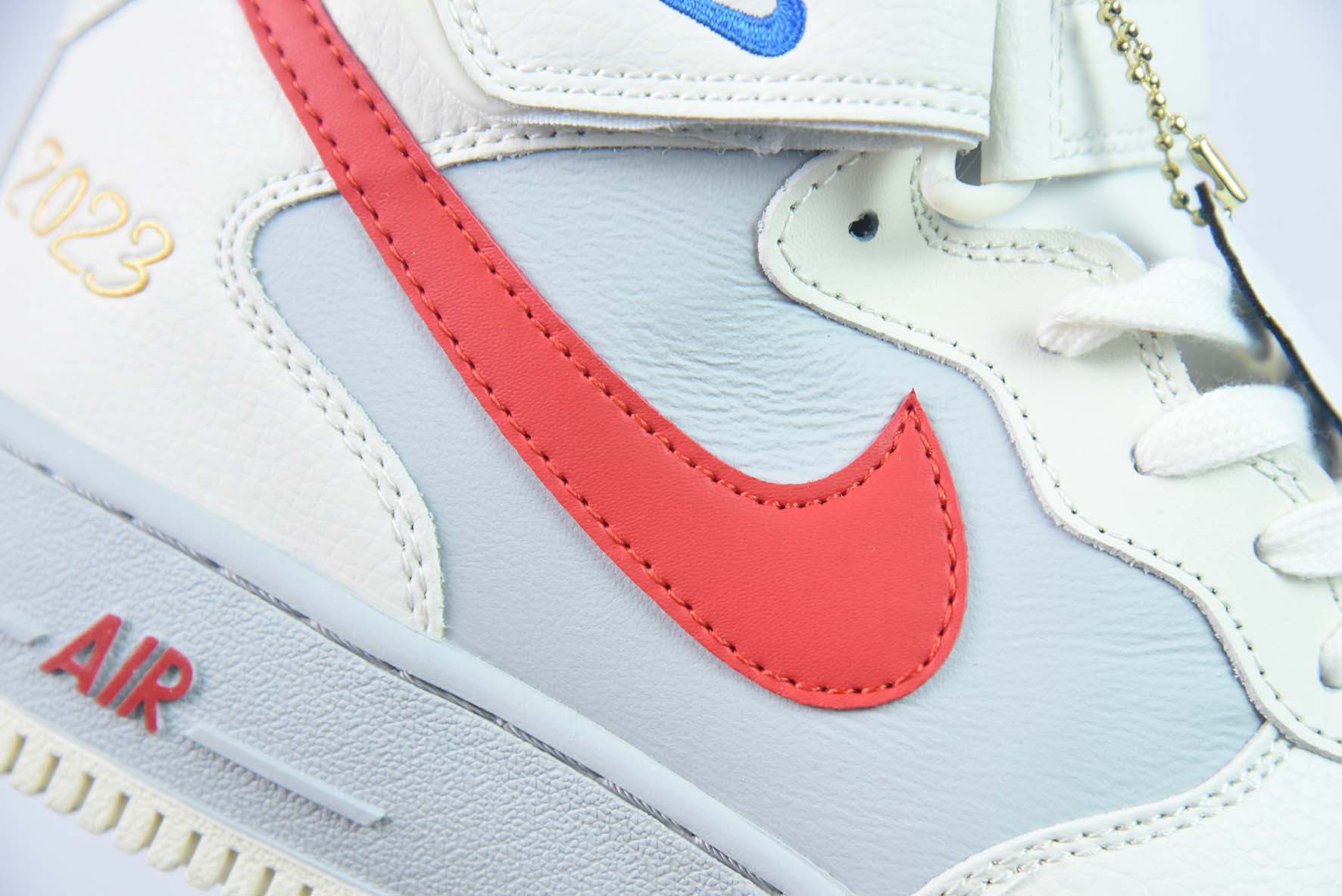 Nike Air Force 1 AF1 空军一号/中帮 米白灰红 大白兔奶糖 货号:CW0088-928