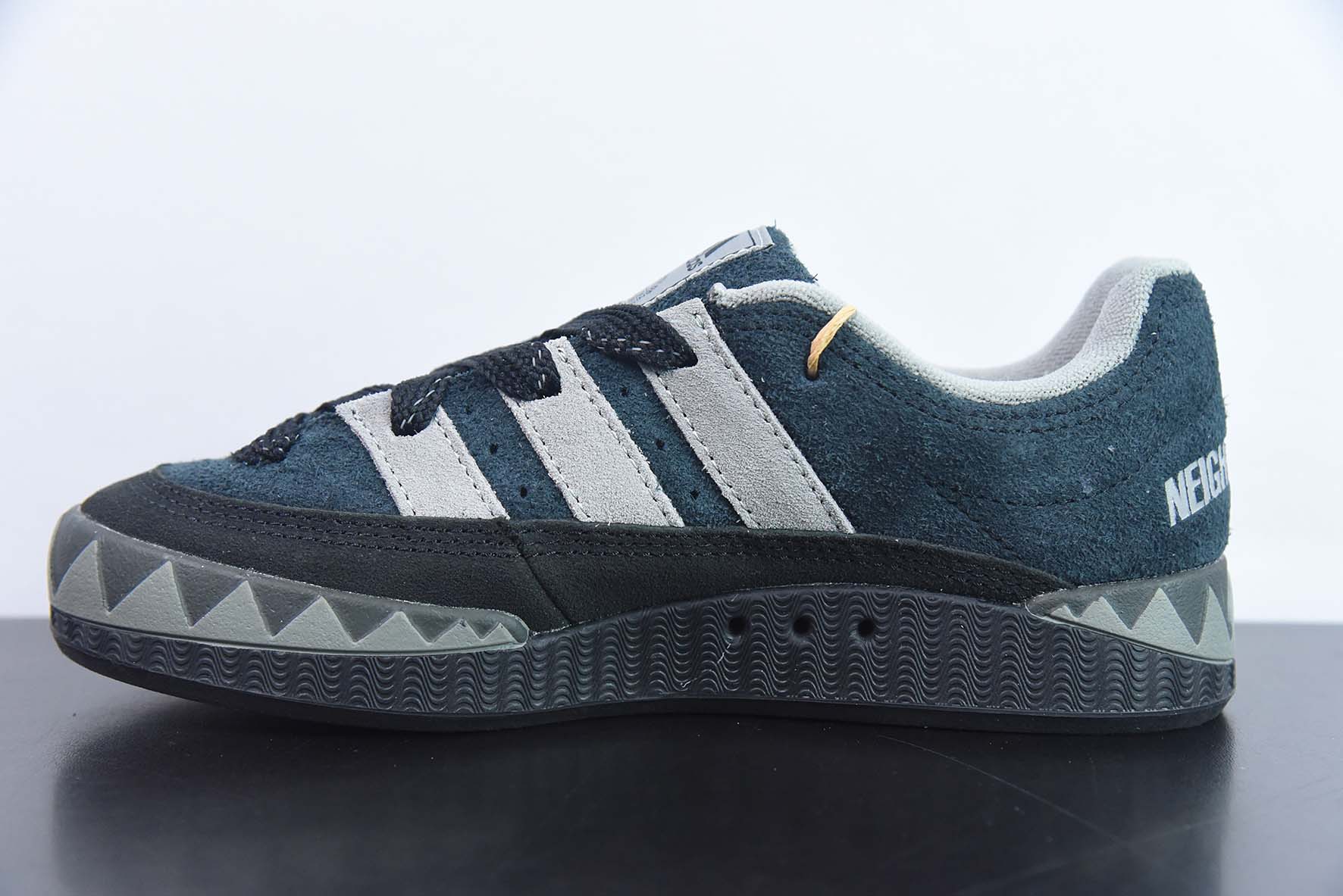 Adidas Adimatic 联名鲨鱼阿迪面包鞋 HP6770