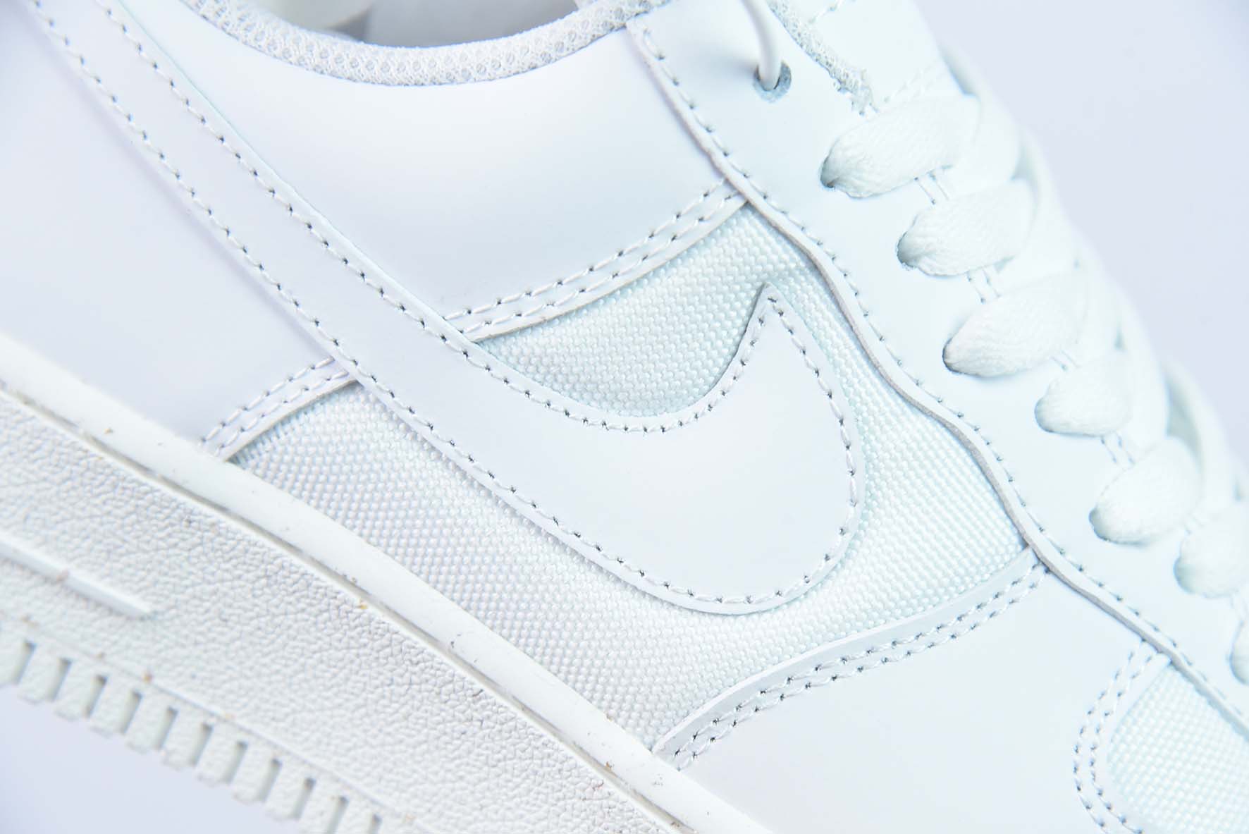 Air Force 1 '07 Low 空军一号低帮板鞋货号：DV7184 001