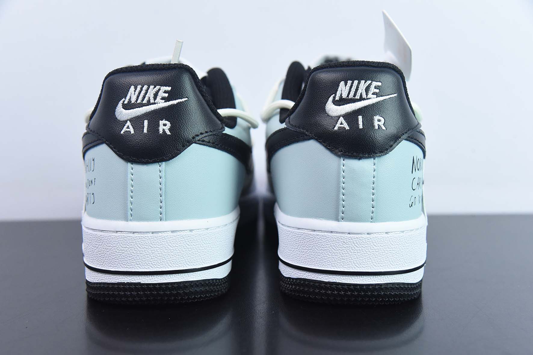 Air Force 1'07 Low"White/Beige/Light Blue"空军一号“白米浅蓝黑皇冠涂鸦绑绳”DH7561-102