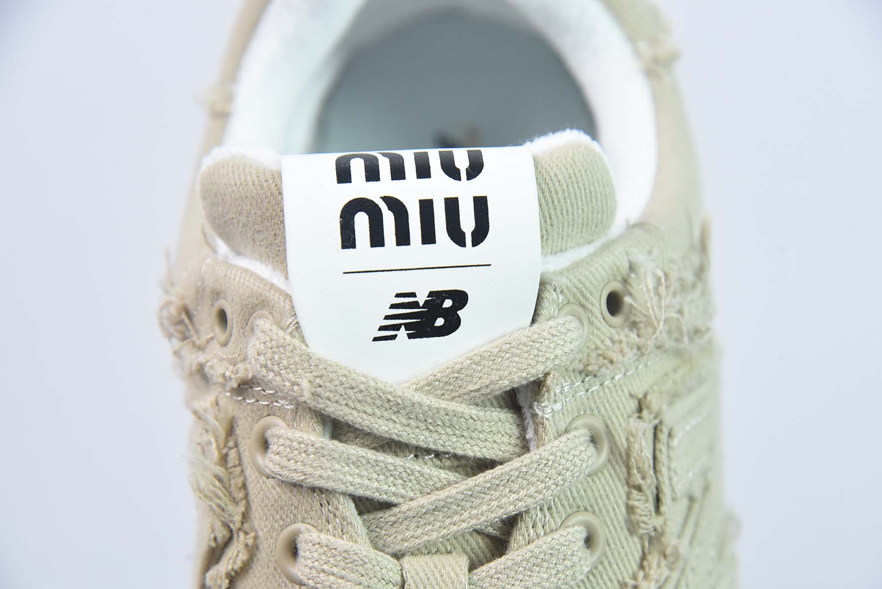 MIU MIU x NB 574 人气联名女款运动鞋