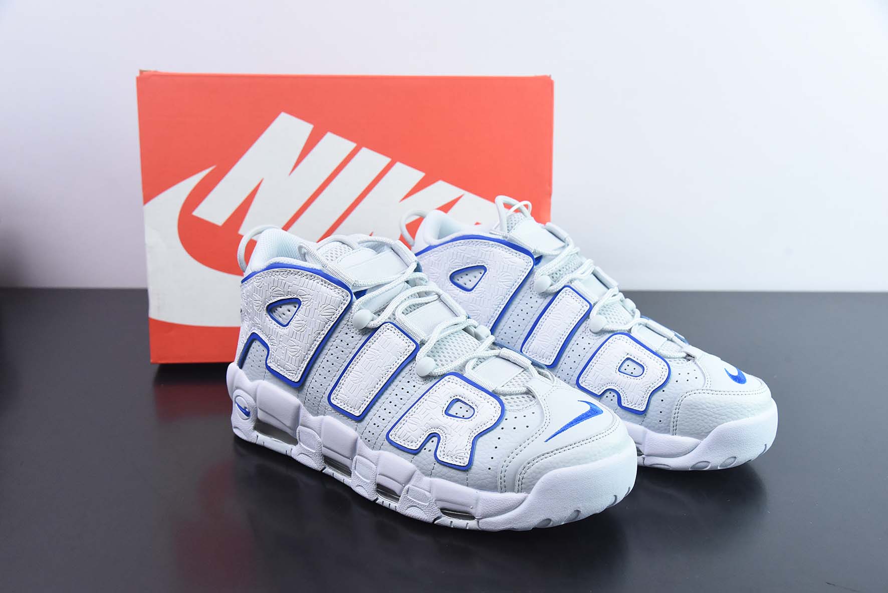 NK Air More Uptempo 大AIR皮蓬复古篮球鞋 货号：FD0669-100
