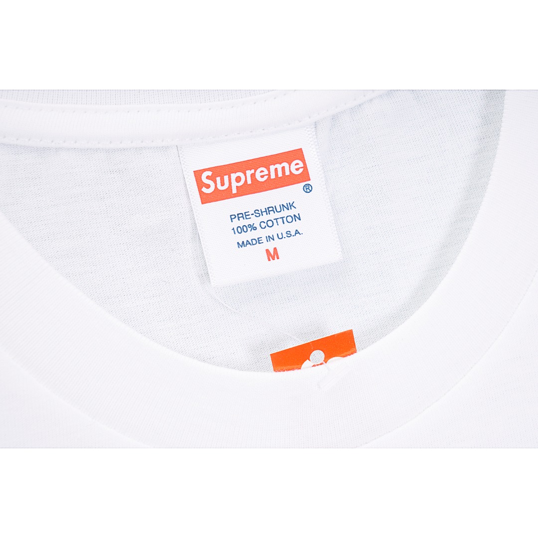 💰120
Supreme 20FW Cross Box Logo Tee十字架Bogo圆领短袖T恤
Size：S M L XL

关于这款面料与zp一致采用的16.7英支老式织布机织成，18支精梳棉面料，面料的支数越少面料摸起来越粗糙。精梳棉是对面料光滑度处理最高的标准，老式织布机的优点就是织出来的面料相对光洁，而且富有弹性 质感也相对比较好，Sup T恤基本全都是采用圆筒面料工艺因为是面料是圆筒工艺，所以每个尺码的胸围是固定的死的，织面料时候抛去水洗缩率门幅胸围保证跟zp一致，所以必须让老版师，挨个测量每个尺码的各个尺寸来定版，订制领标，因为年份款式季节不一样，所以标上面的文字细节也不一样，三标定制与zp一致，拒绝使用老标，非市面版本可比，印花还是热固油墨

款式编号：B-56056056013