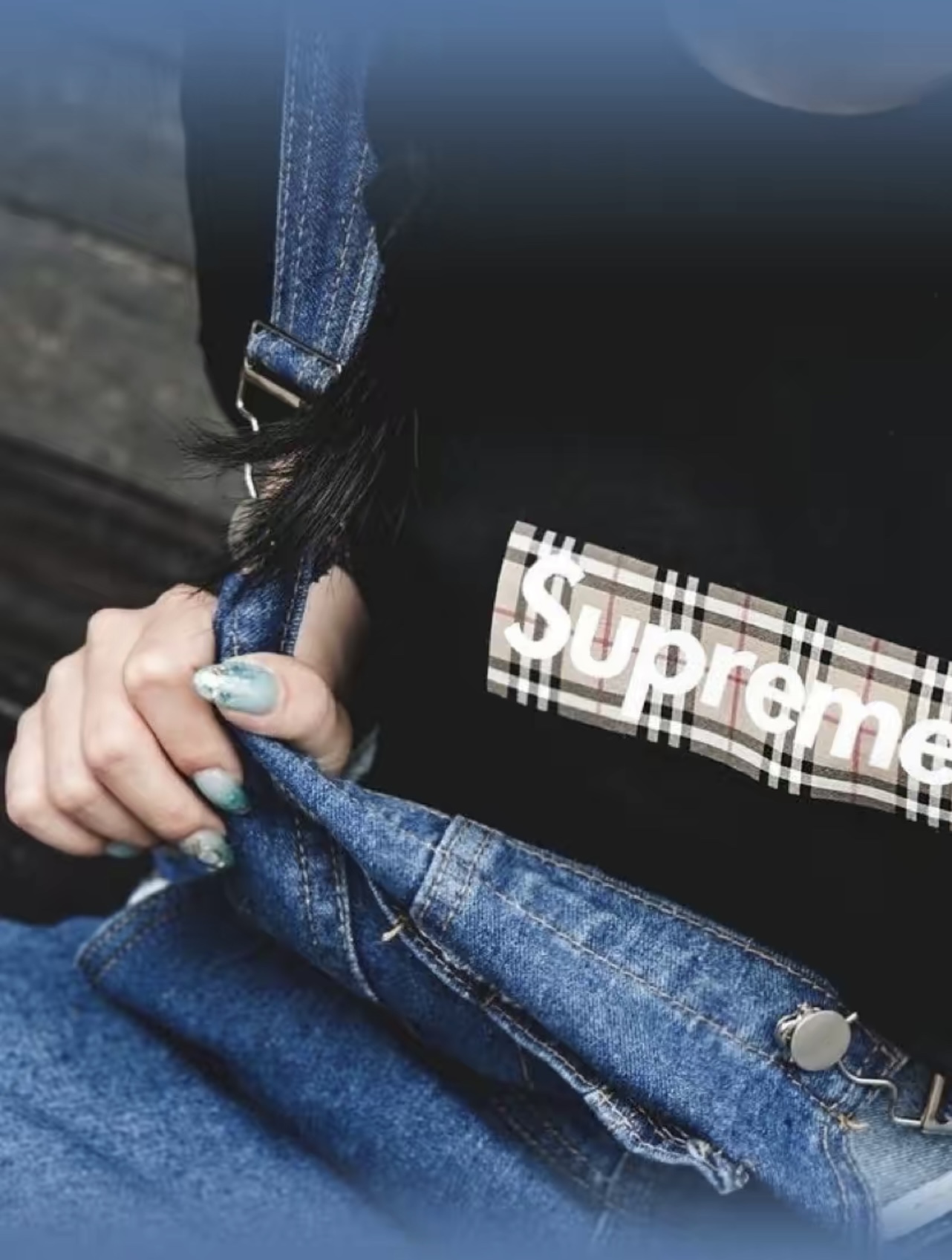 上身素材# Supreme SS22 Week 3 / Burberry Box Logo Tee 联名短袖T恤