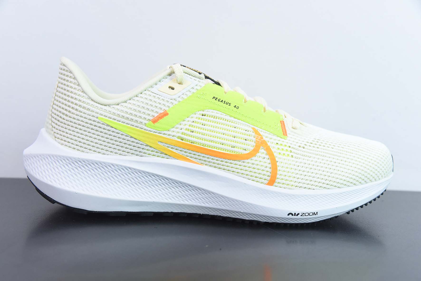 NK Air Zoom Pegasus 40 透气缓震跑步鞋 货号：DV3853-101