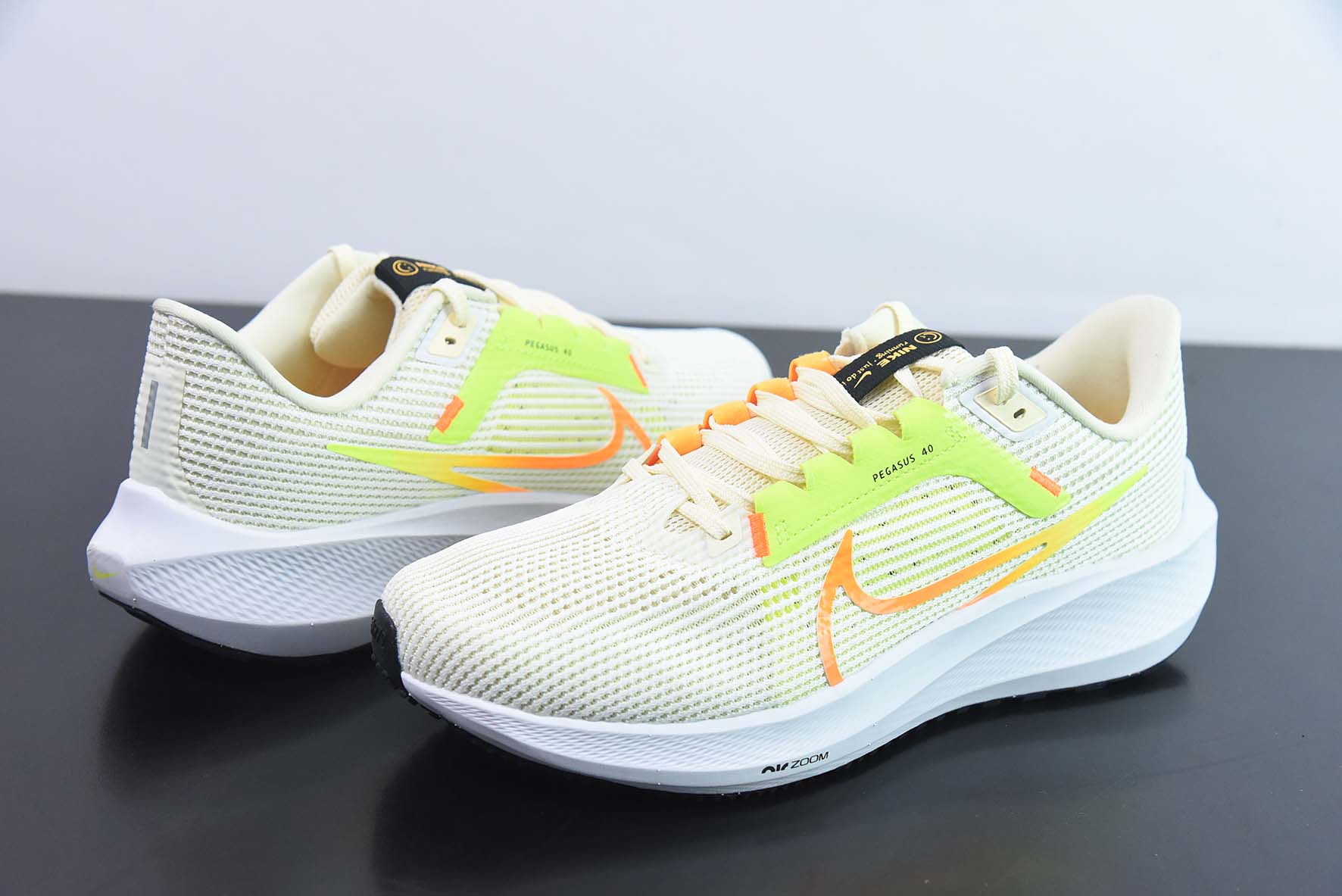 NK Air Zoom Pegasus 40 透气缓震跑步鞋 货号：DV3853-101