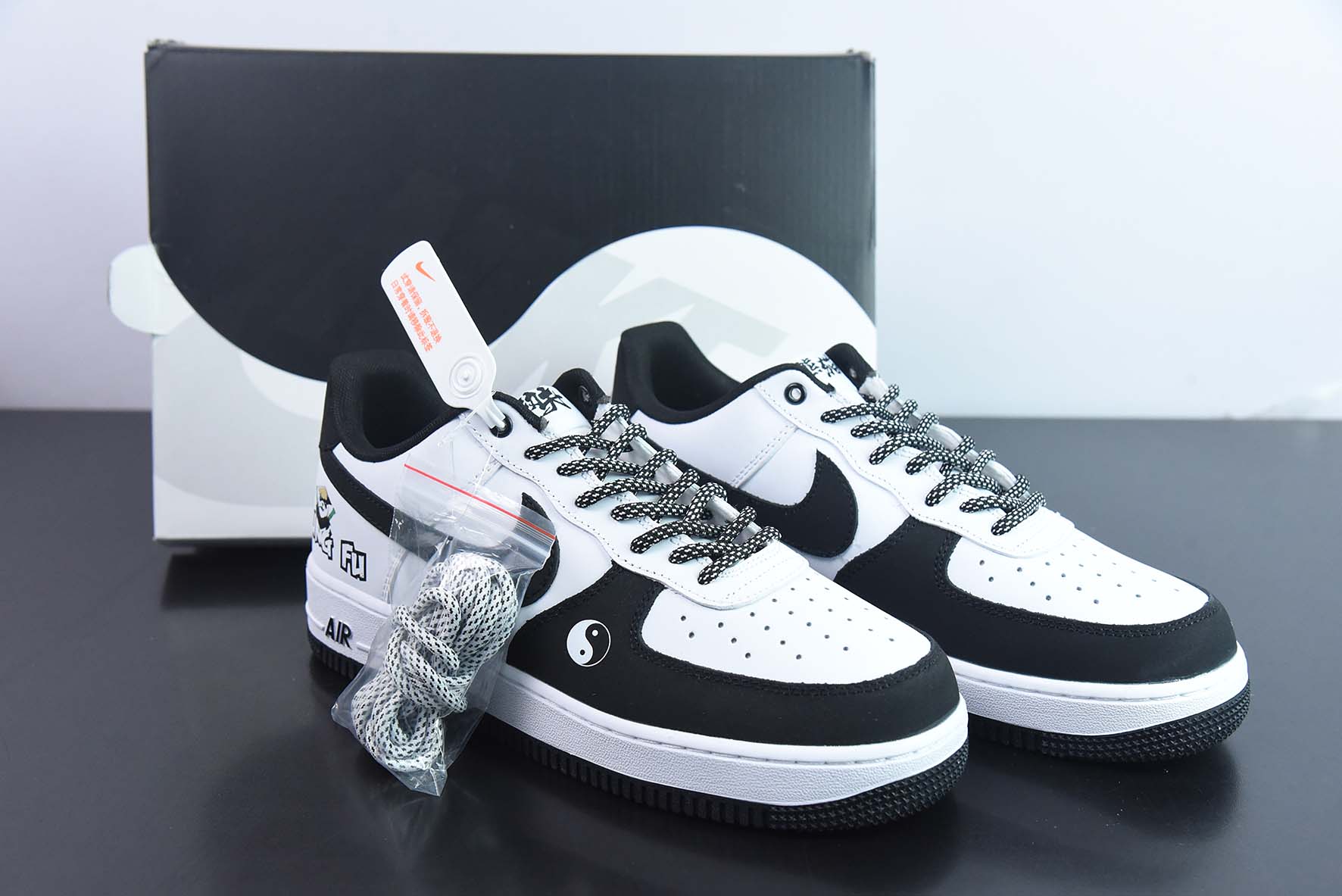 Nike Air Force 1 AF1 空军一号/低帮 黑白 太极 货号：BS9055-701