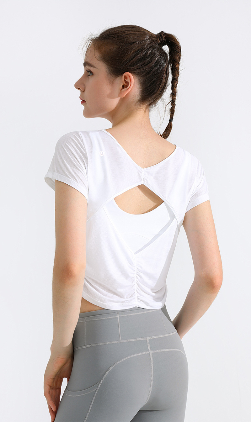 Lululemon t-shirt everyday pale yellow yoga
