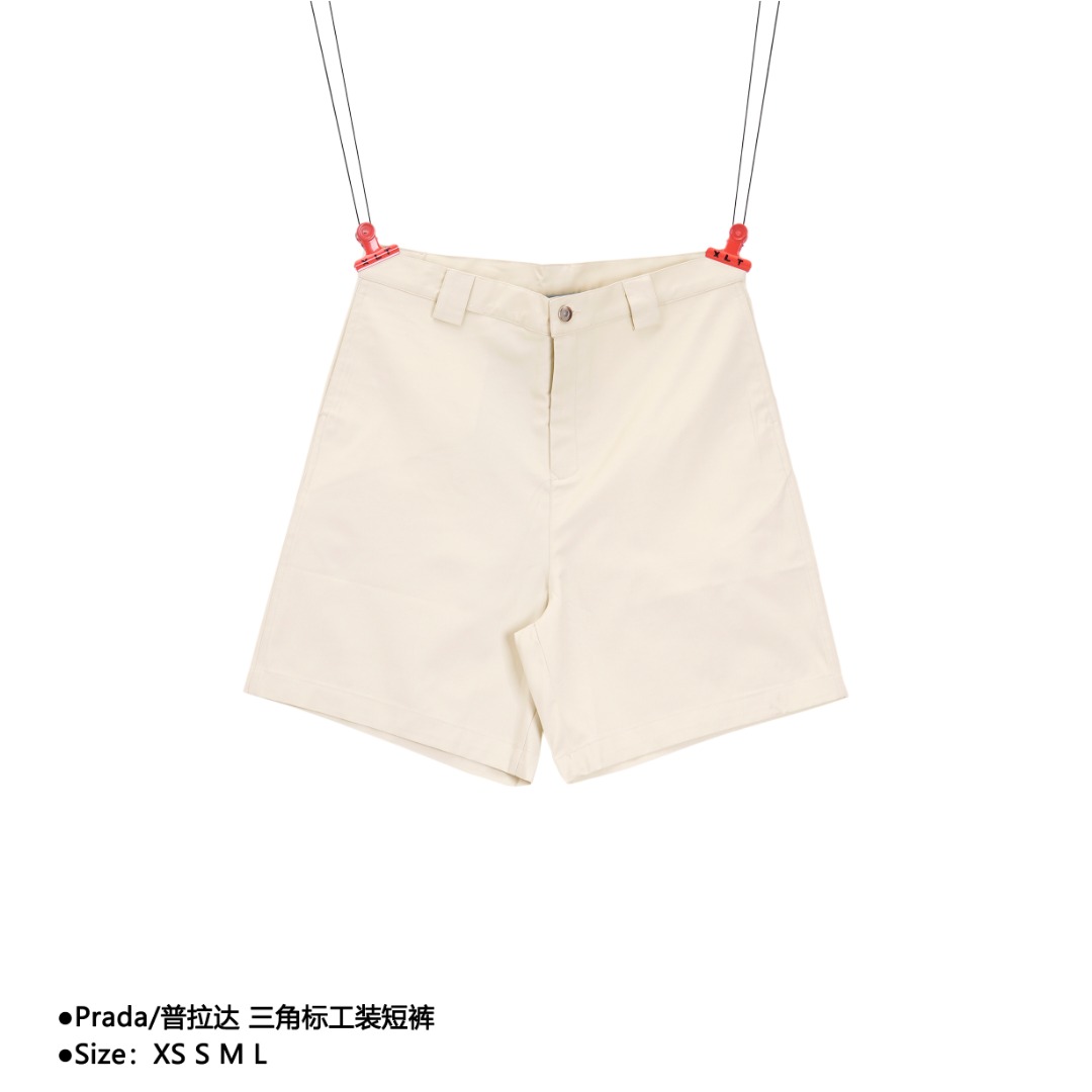 💰180
Prada/普拉达 三角标工装短裤
Size：XS S M L

2023春夏新款经典休闲工装衬衫 面料采用斜纹面布 口袋涂珐琅三角形金属徽标点缀  简约风一览无余  上身特别显白  男女同款

款式编号：AA-5650605619