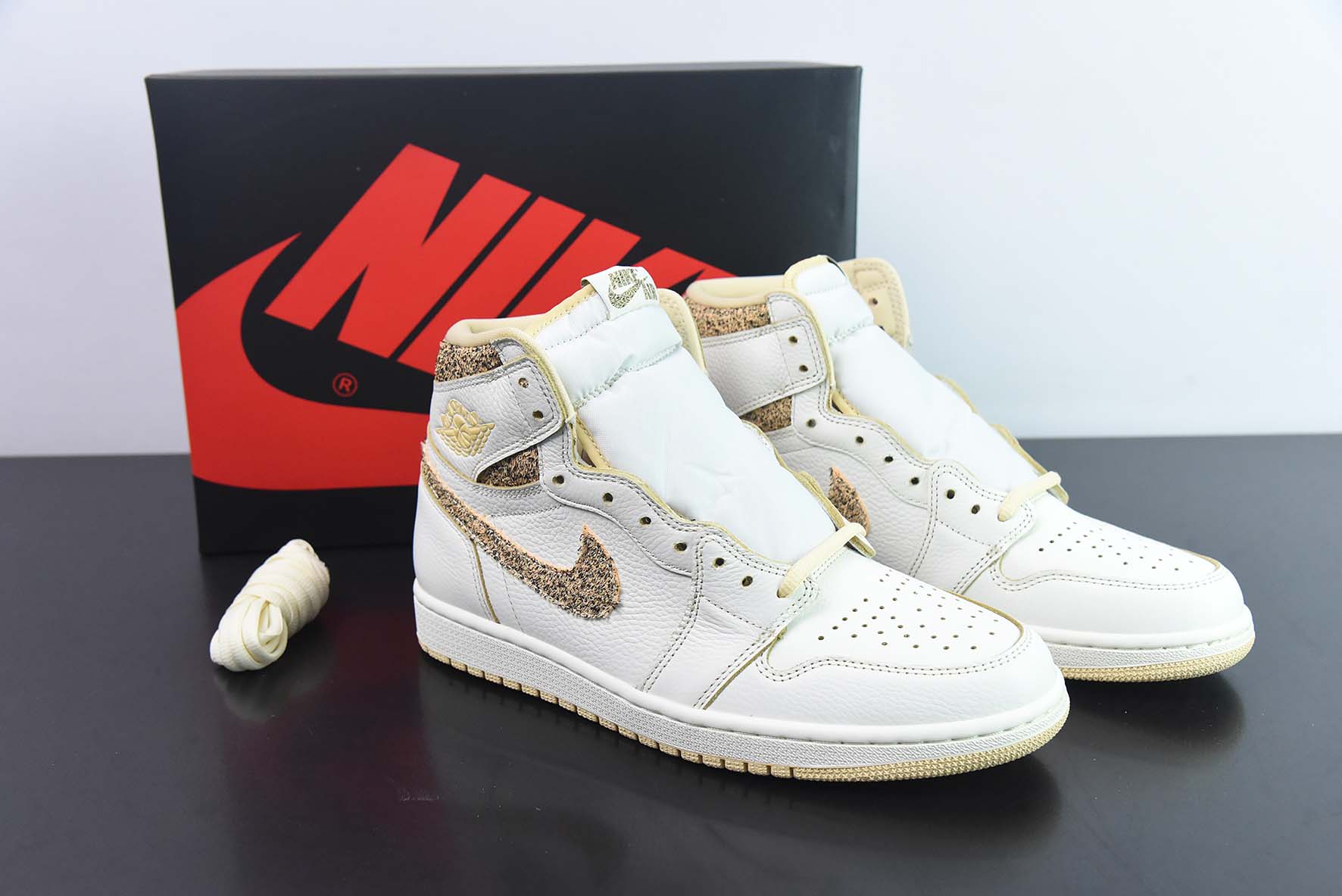 Air Jordan 1 High OG "Vibrations of Naija" AJ1 乔1小香风 高帮篮球鞋 货号 FD8631-100