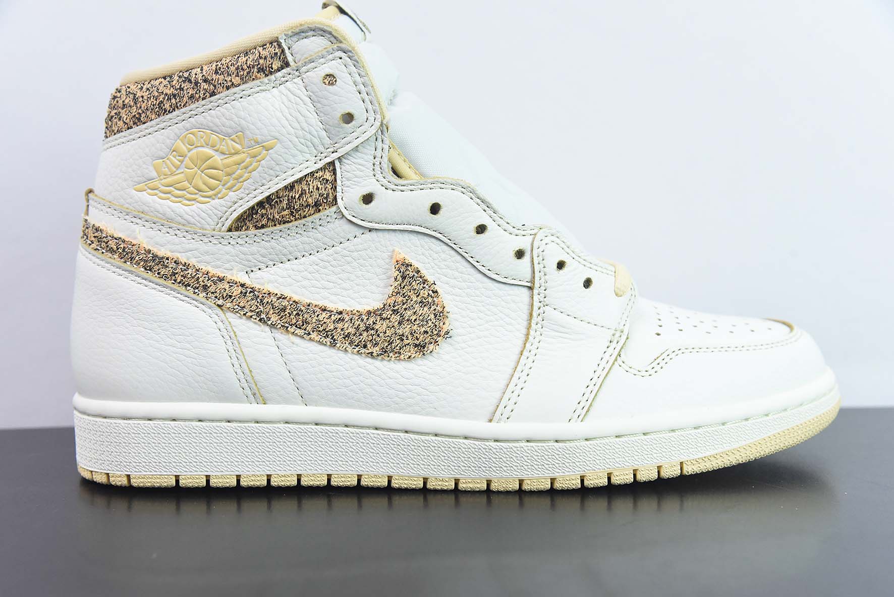Air Jordan 1 High OG "Vibrations of Naija" AJ1 乔1小香风 高帮篮球鞋 货号 FD8631-100