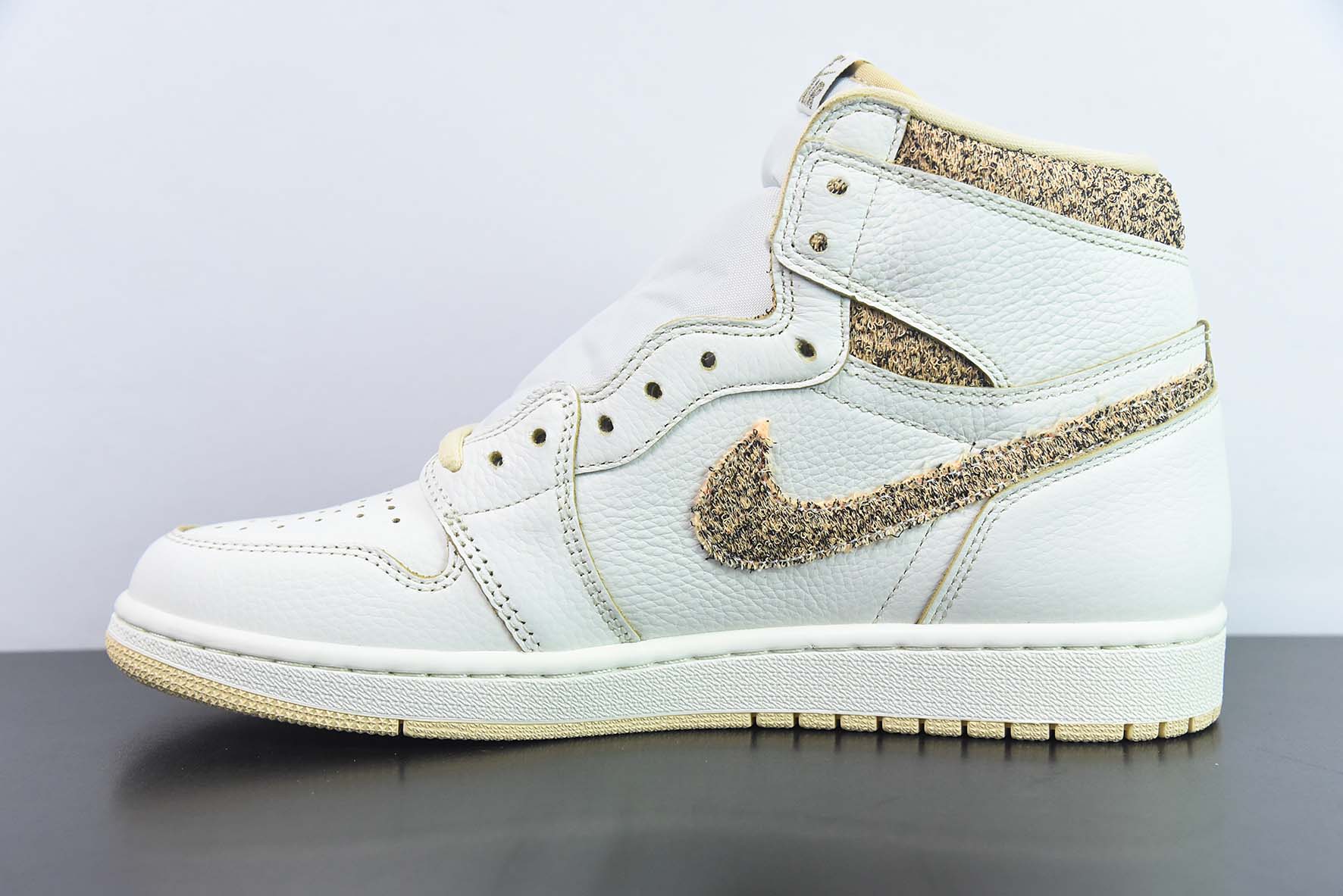 Air Jordan 1 High OG "Vibrations of Naija" AJ1 乔1小香风 高帮篮球鞋 货号 FD8631-100