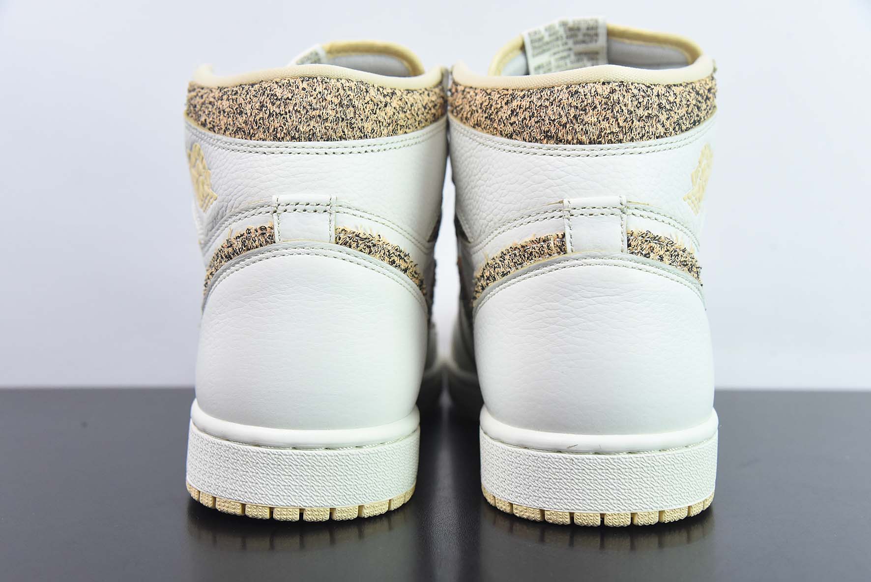 Air Jordan 1 High OG "Vibrations of Naija" AJ1 乔1小香风 高帮篮球鞋 货号 FD8631-100