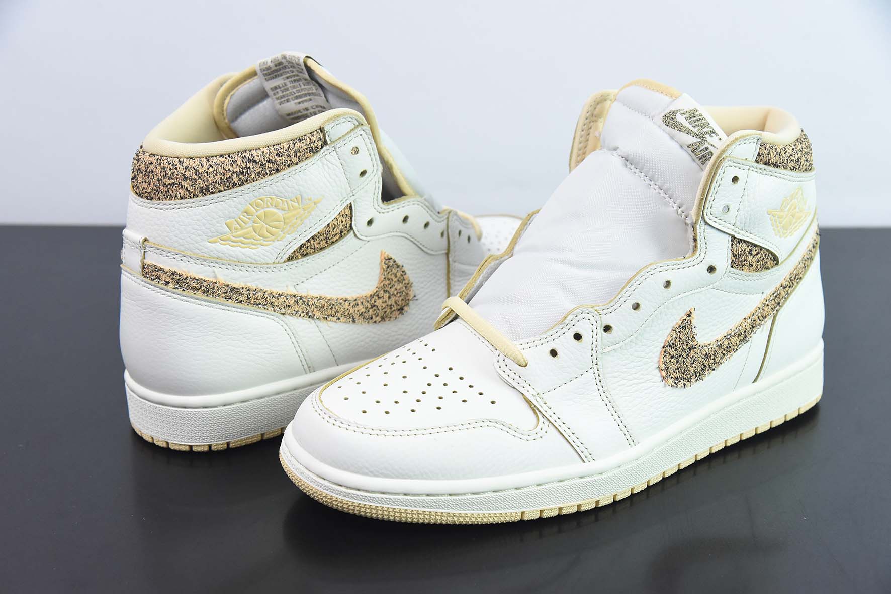 Air Jordan 1 High OG "Vibrations of Naija" AJ1 乔1小香风 高帮篮球鞋 货号 FD8631-100