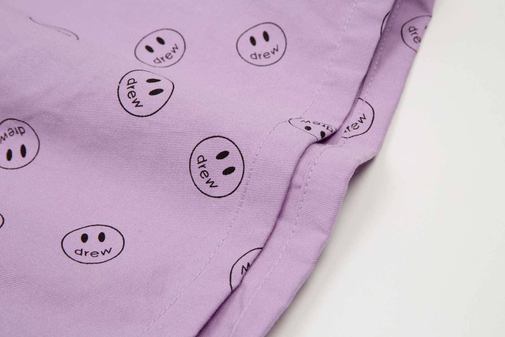 “Drew House 2023s Clothing Collection: 7 Color Options, Customizable Tampons” - 图片 9