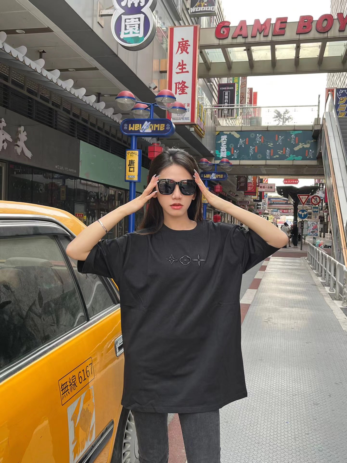 上身素材# Louisviutton/路易威登 LV 23FW新款三花刺绣短袖