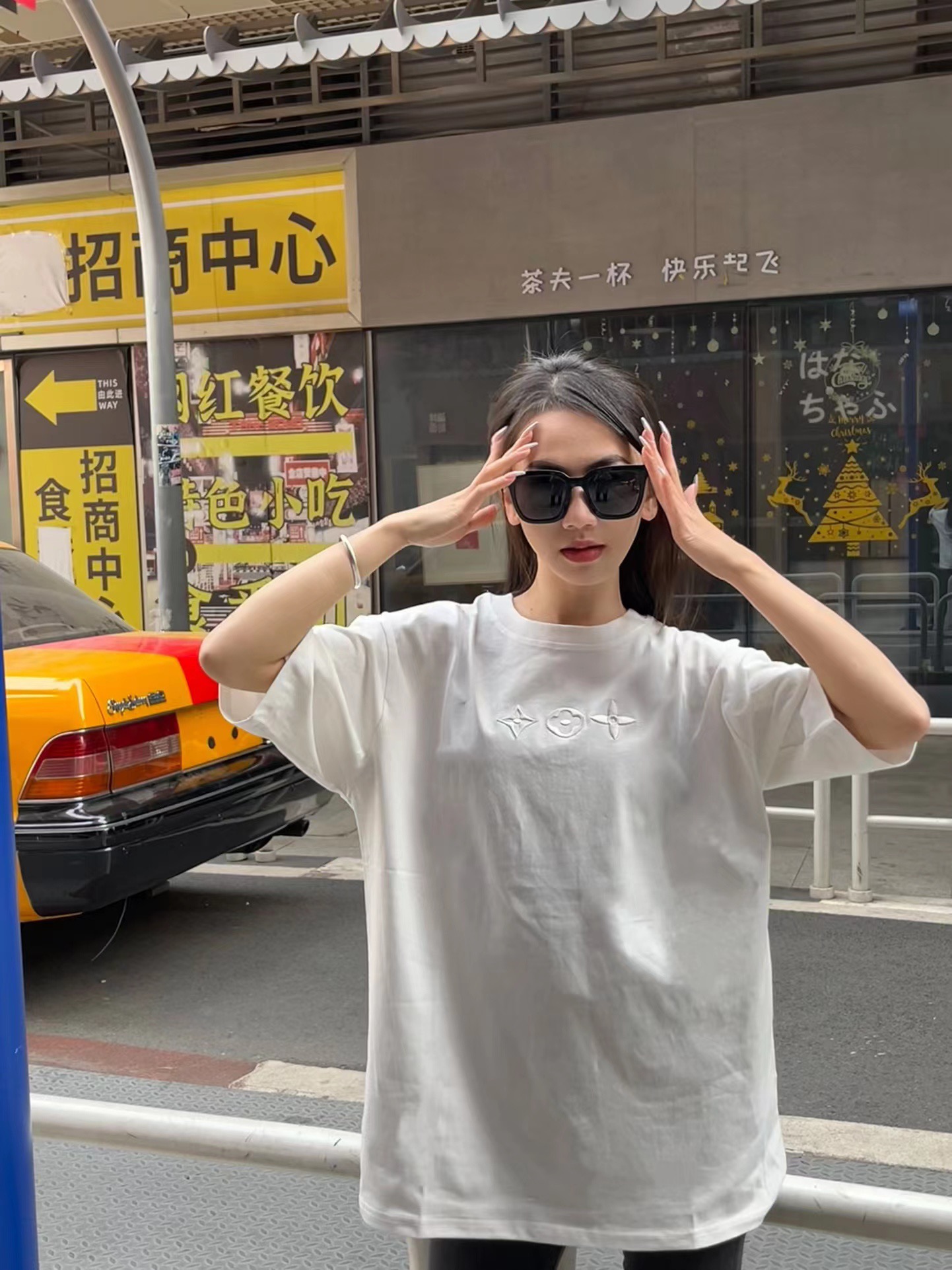 上身素材# Louisviutton/路易威登 LV 23FW新款三花刺绣短袖