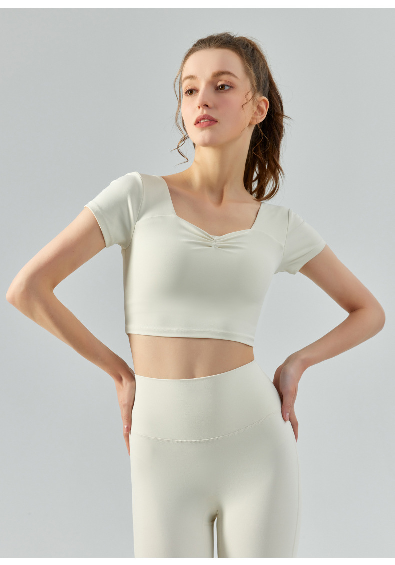 Lululemon t-shirt yoga beige