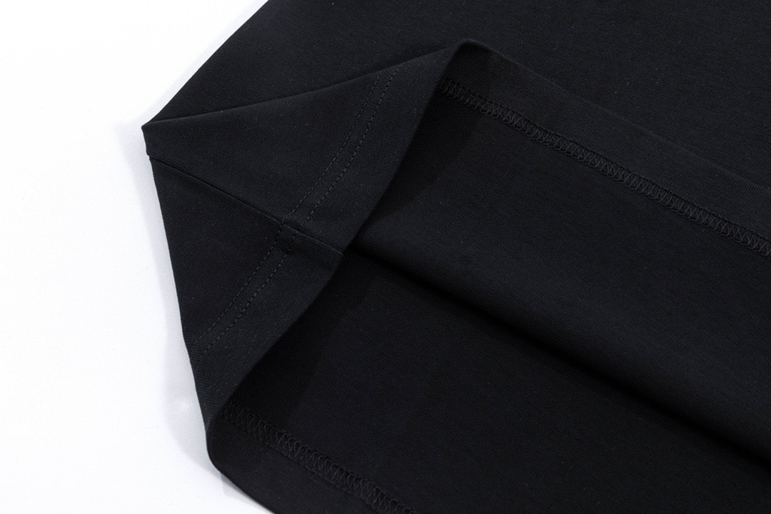 Gucc/古驰 书本兔系列短袖T恤 黑色