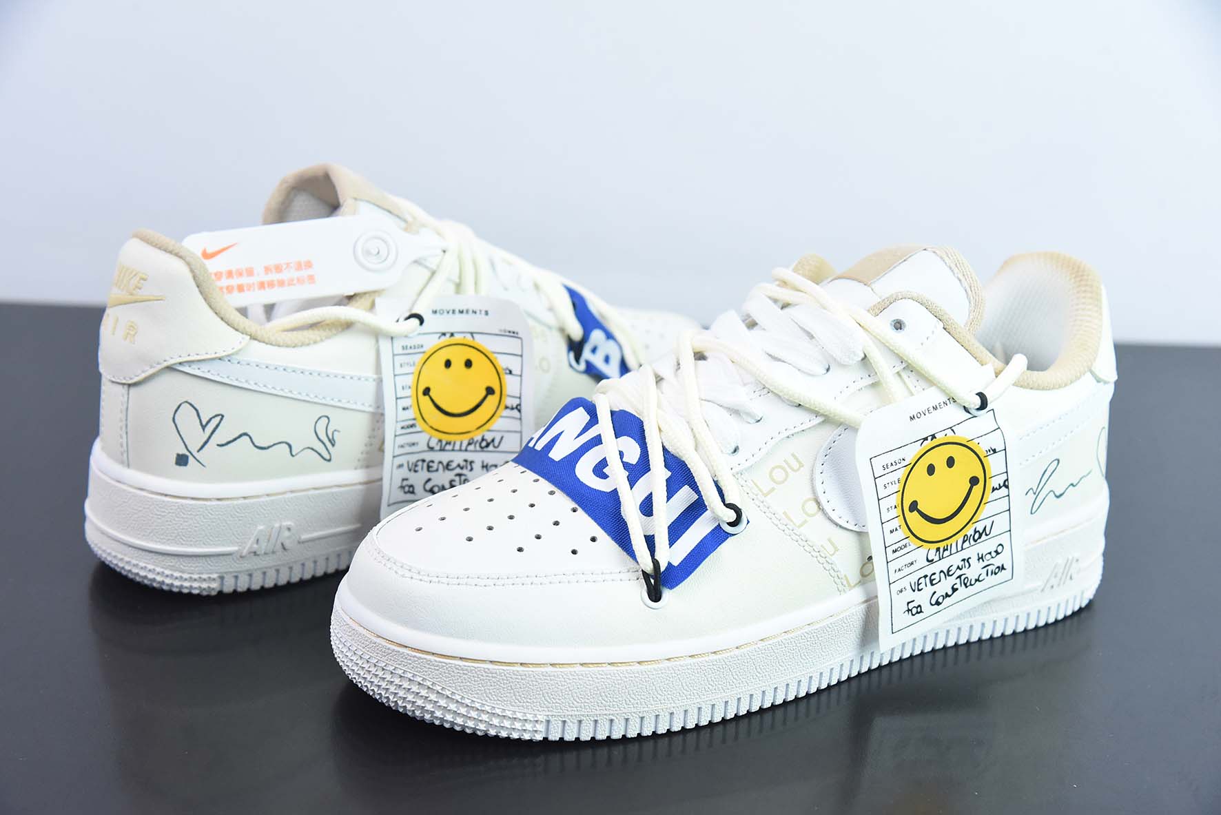 Nike Air Force 1 AF1 空军一号/低帮 米白 笑脸 货号：CW2288-111