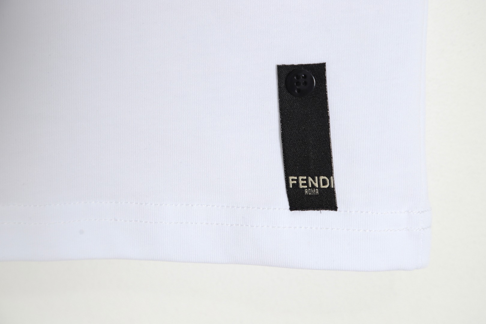 Fendi/芬迪 经典胶皮怪兽眼睛短袖