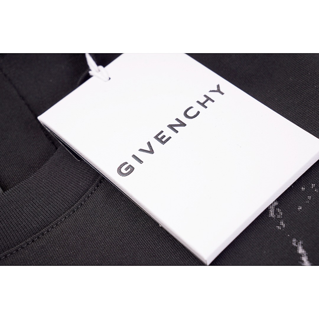 Givenchy/纪梵希GVC 字母视觉陷阱效果圆领短袖T恤