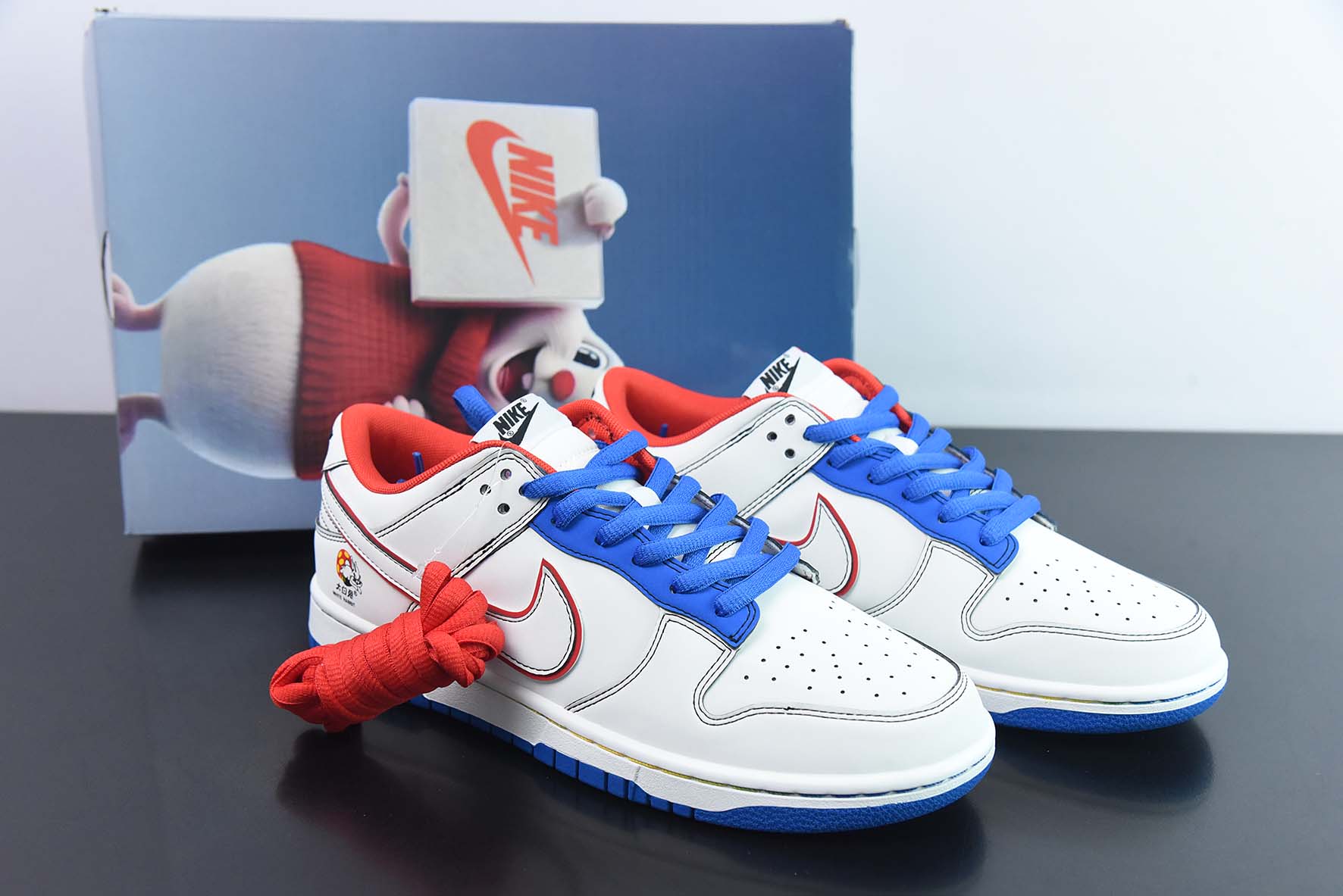 NK Dunk Low 低帮休闲板鞋大友克洋 大白兔印花低帮运动鞋  货号：NN5869-601