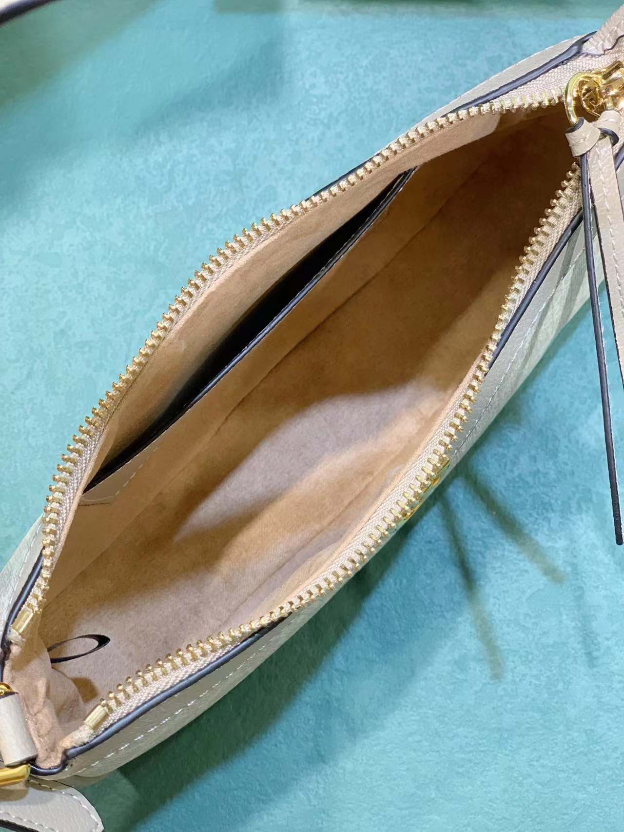 Louis Vuitton Haute Couture Classic Luxury Handbag Shoulder Crossbody 3