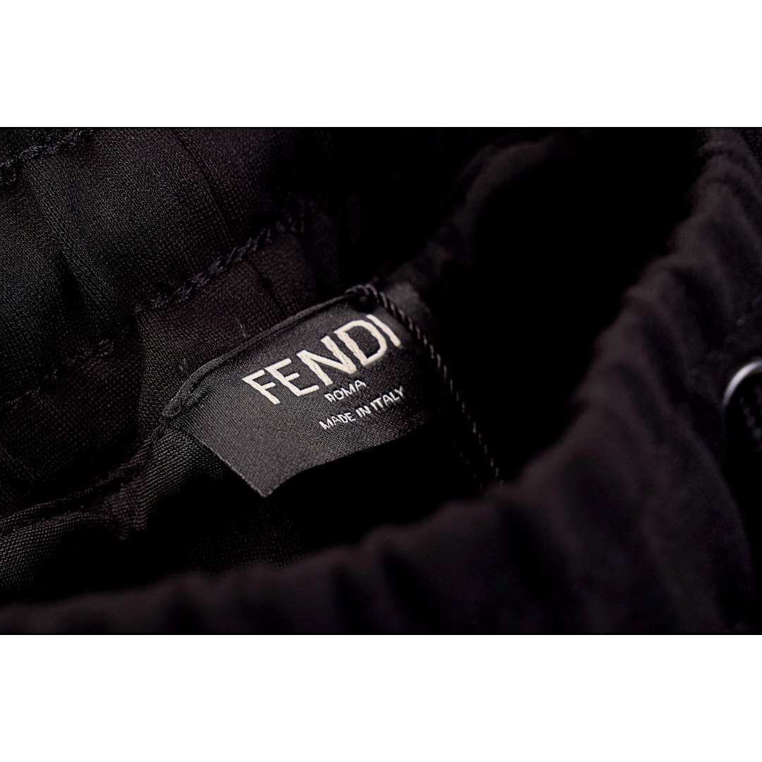 FENDI/芬迪 新款透明网布短裤 D-560560020