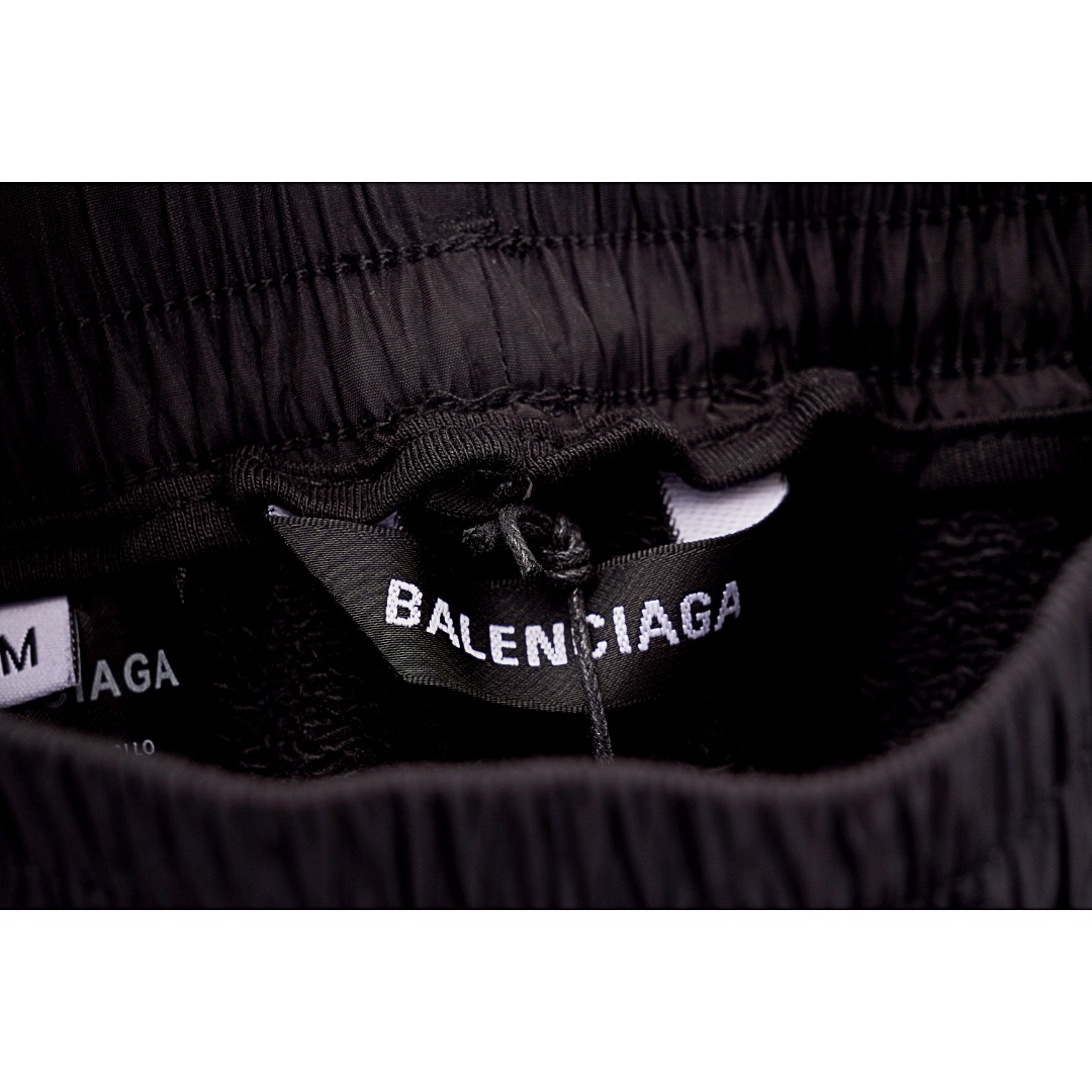 Balenciaga/巴黎世家BLCG 23SS 锁扣刺绣抽绳短裤