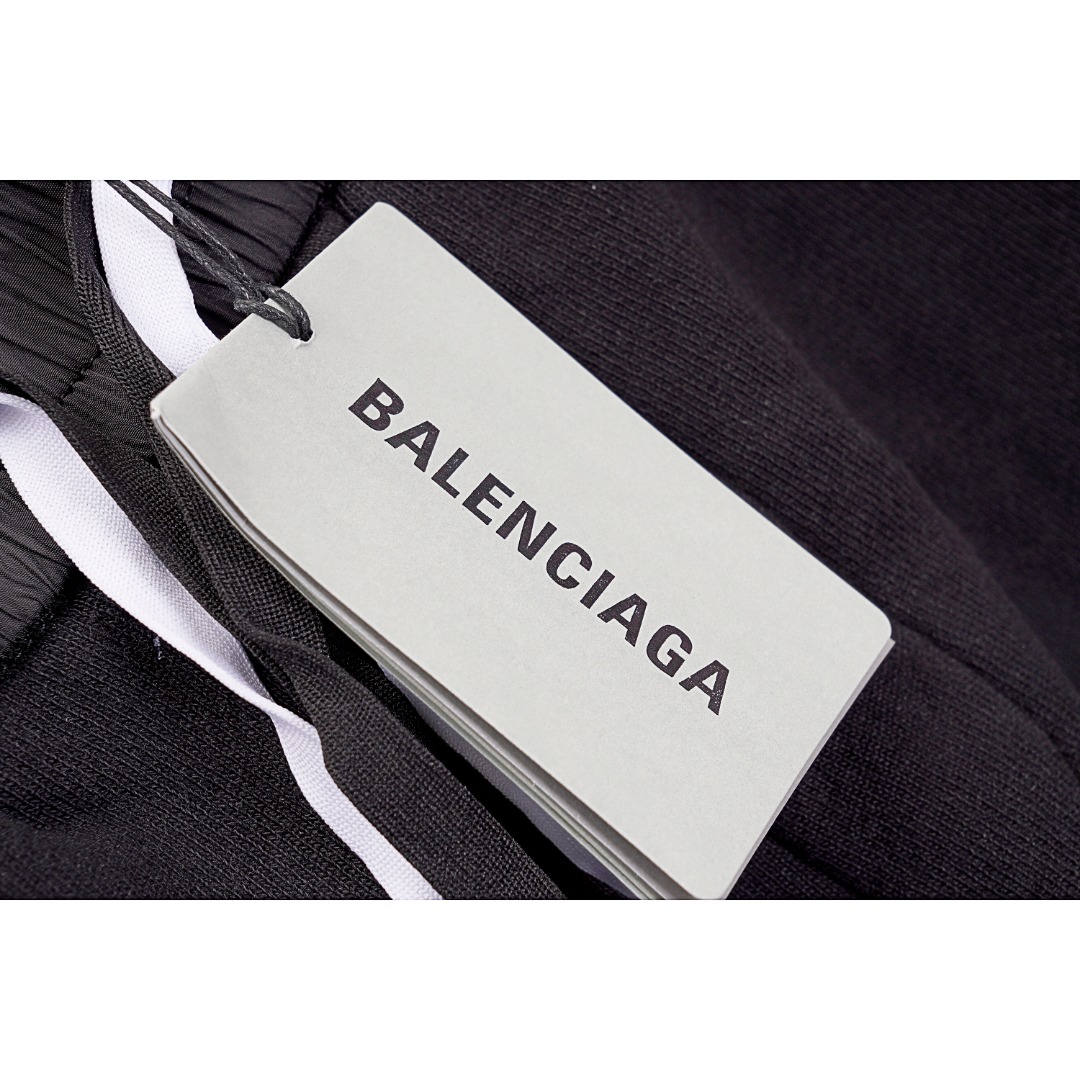 Balenciaga/巴黎世家BLCG 23SS 锁扣刺绣抽绳短裤