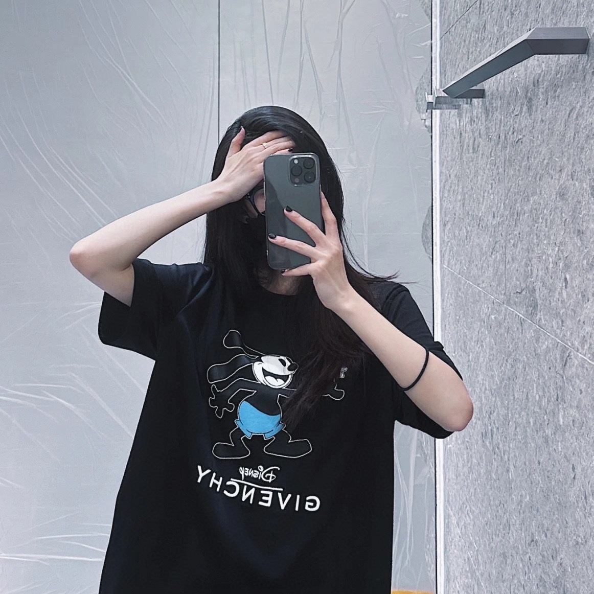 上身素材# Givenchy X Disney 23SS联名刺绣字母印花公仔短袖T恤