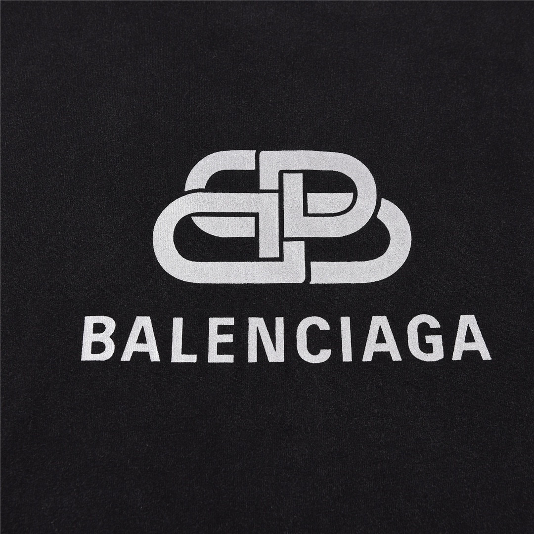 高版本BALENCIGA巴黎世家春季胸前锁扣双B水洗短袖