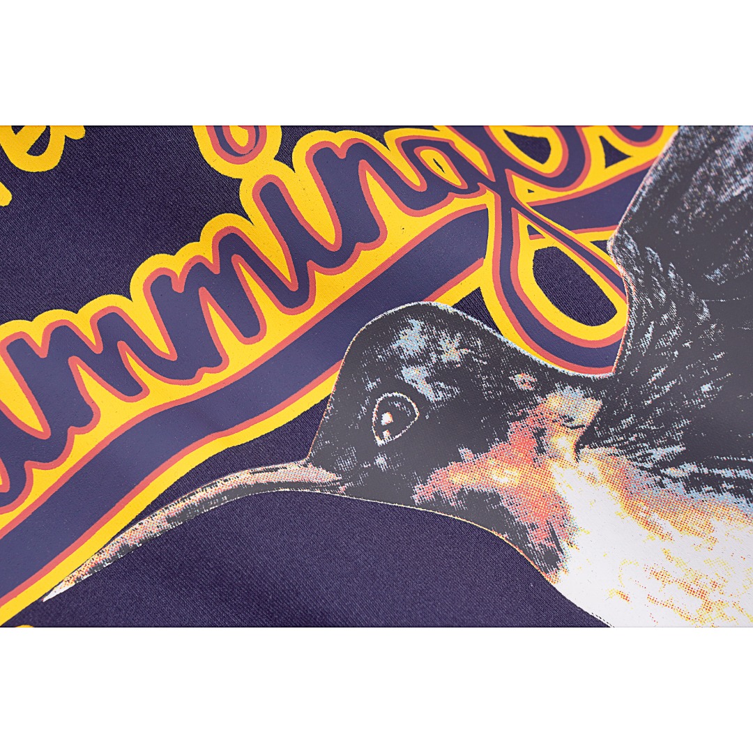 💰130
Drew House/笑脸 23ss 圆领短袖
Size:S M L XL
定织定染面料,匹布数码印
进口胶浆印花,领口纯棉螺纹定制,不易变形,可区别市场版本,开模定制新款吊牌 水洗标 原包装袋
款式编号:GG-560560514