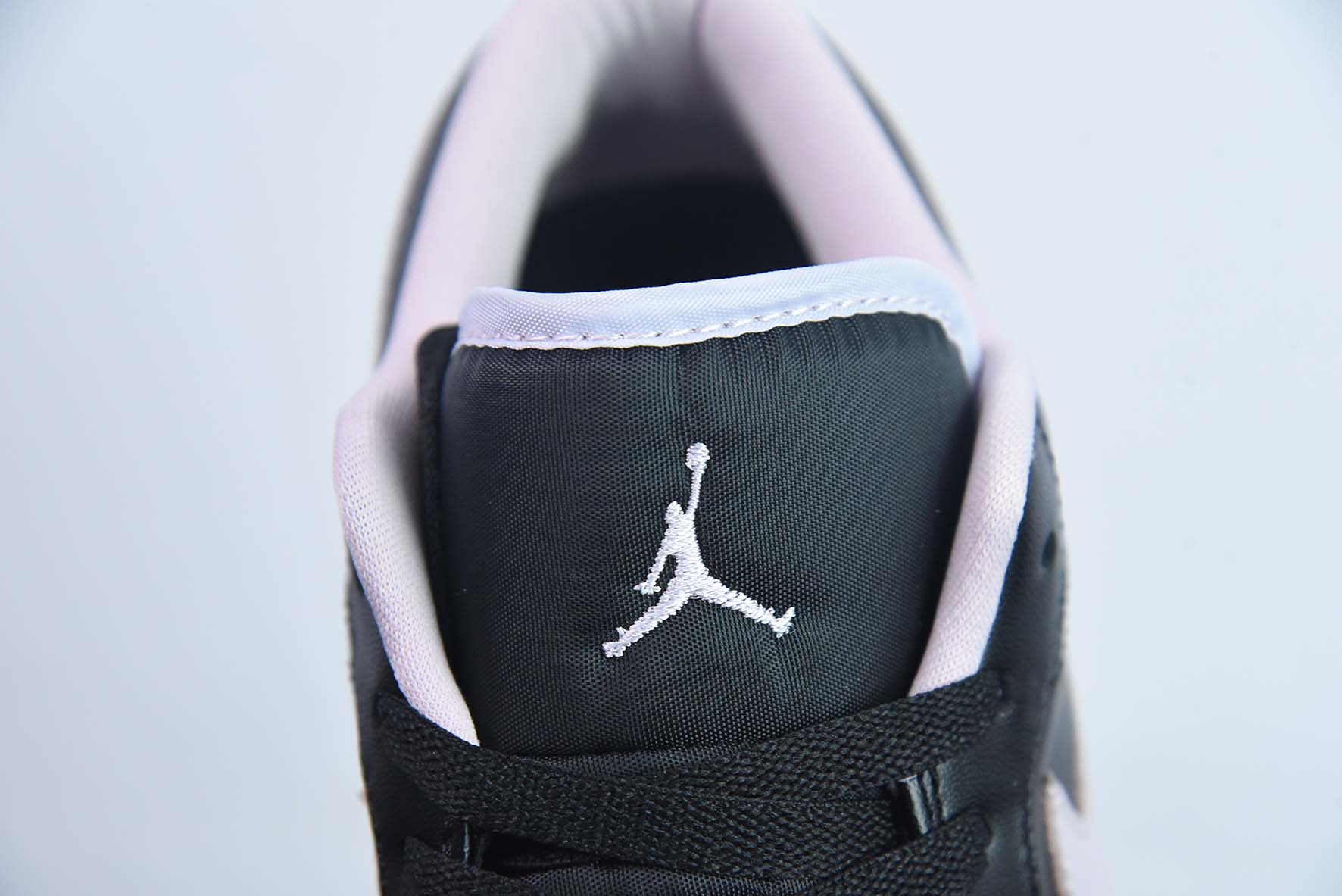 NK Air Jordan 1 Low "Iced Lilac" AJ1 乔1冰丁香紫 低帮文化休闲板鞋 DV1309-051