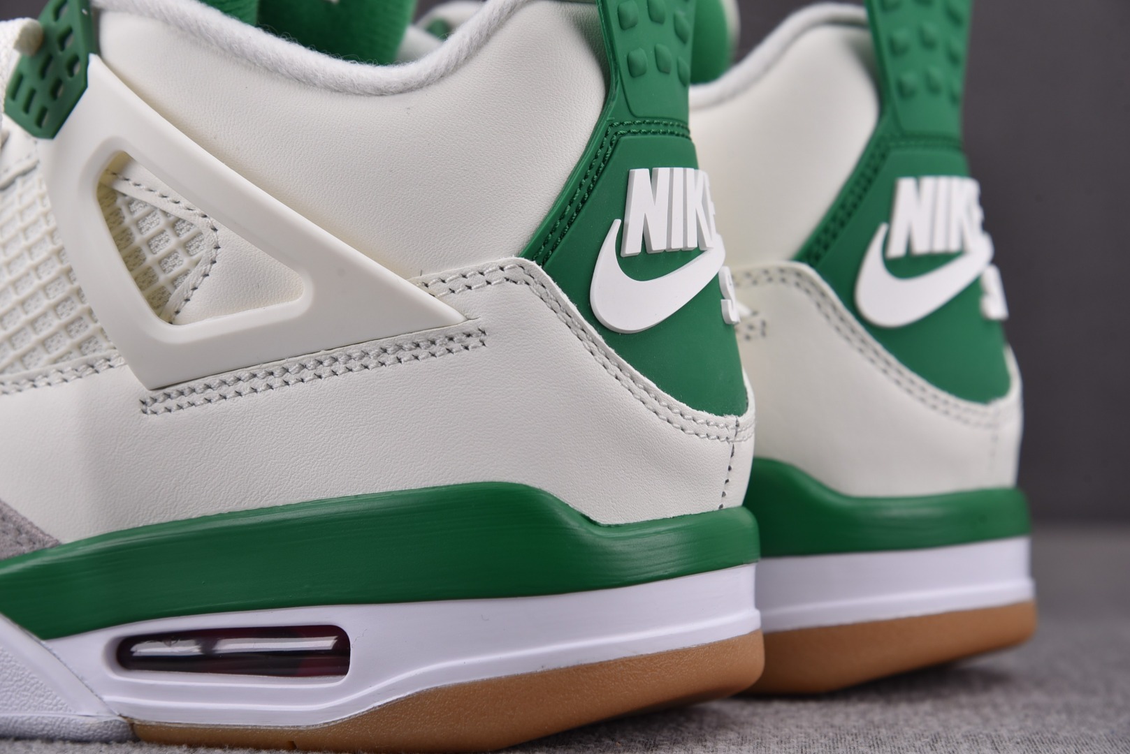 AJ4白绿尺码40-48.5纯原出品-NKSBxAirJordan4“PineGreen”AJSB联名白